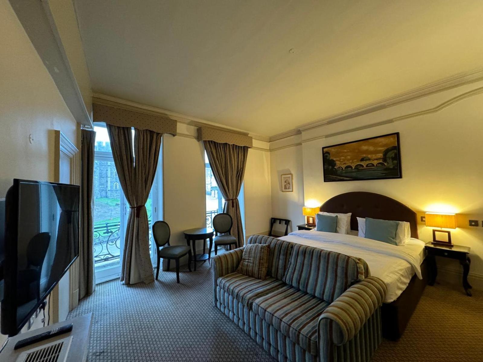 H & G Hotel Opposite Windsor Castle 외부 사진