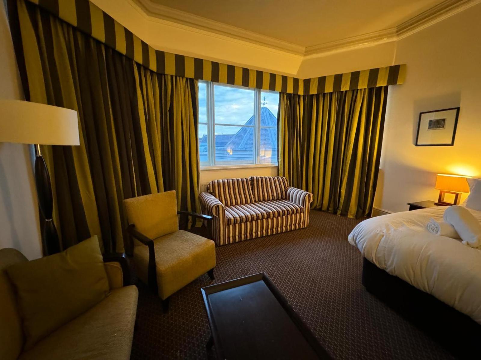 H & G Hotel Opposite Windsor Castle 외부 사진