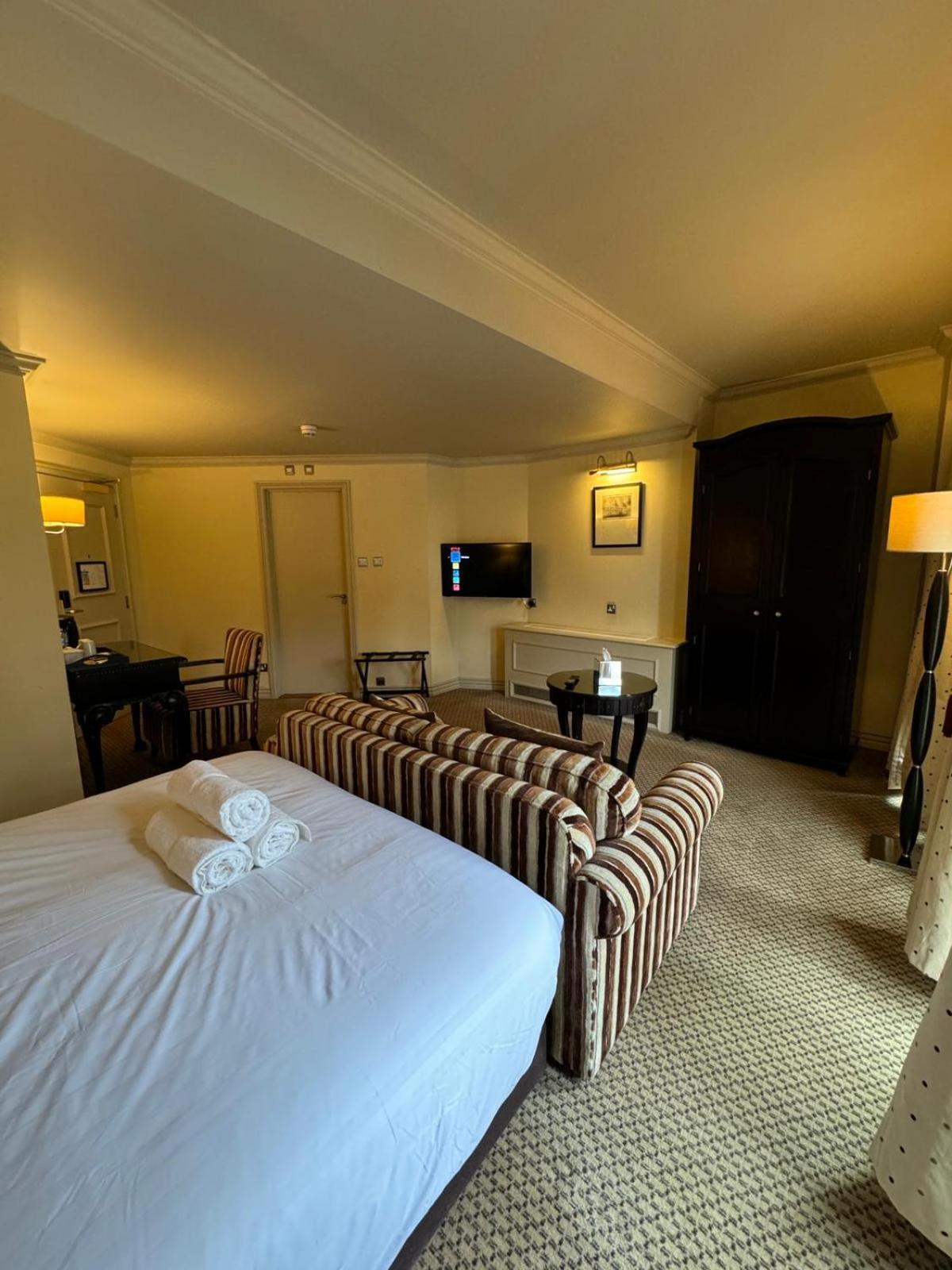 H & G Hotel Opposite Windsor Castle 외부 사진